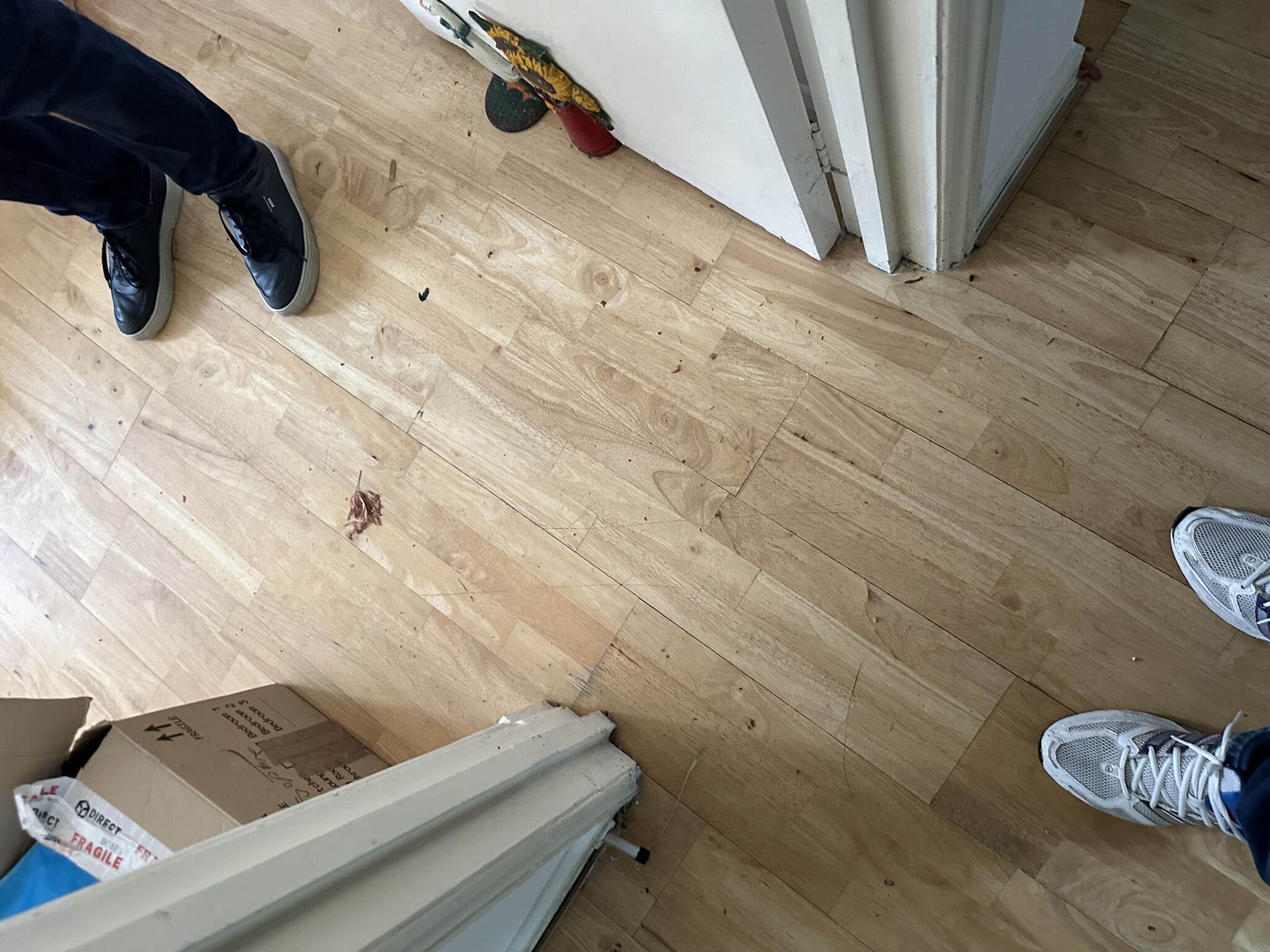 Fitting Engineered Wood Flooring in E7